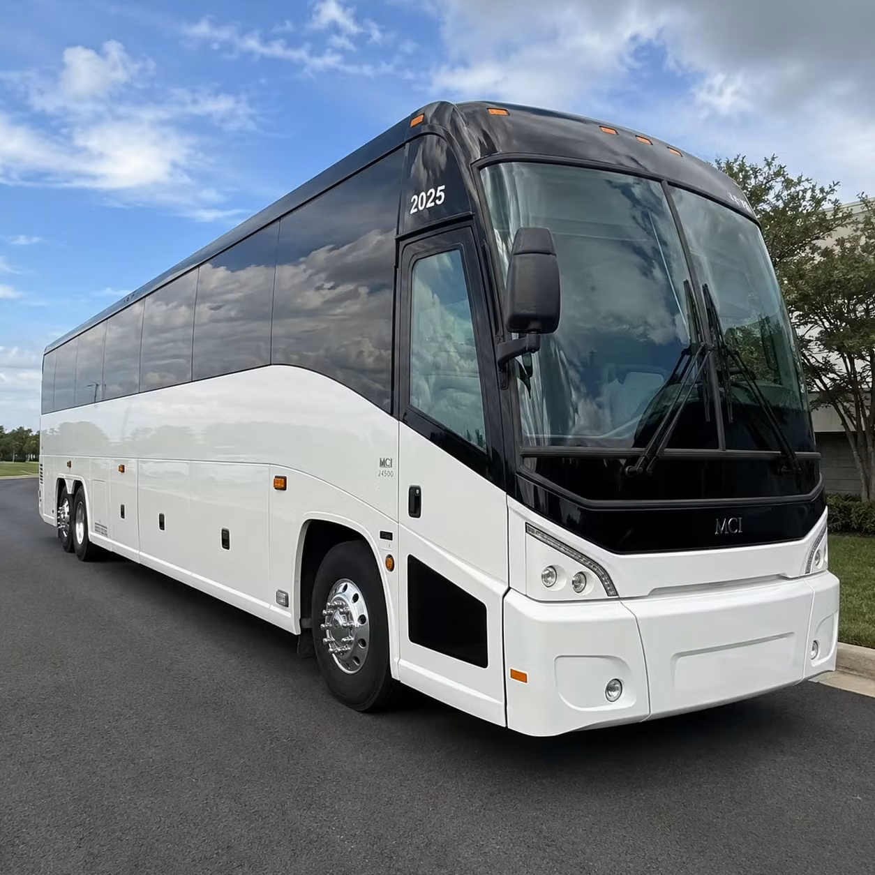 airport transfer shuttles for edison corporate groups
