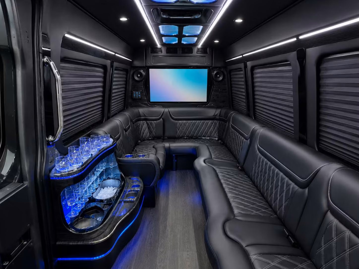 charterbusedison com is here for prudential center and yankee stadium fan groups