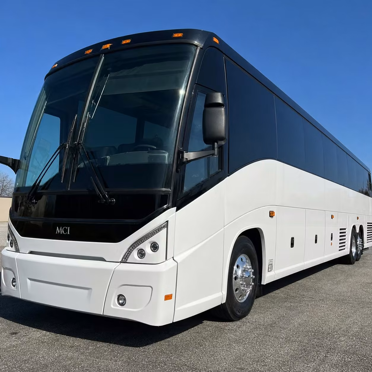 hotel and convention center airport shuttle services near edison