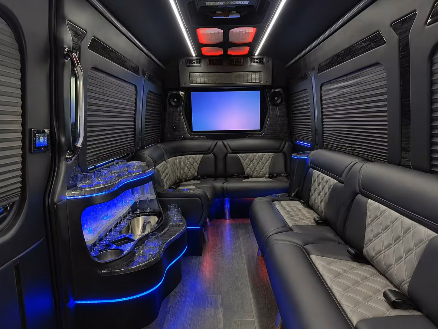 pre prom dinner and venue shuttles in edison new jersey
